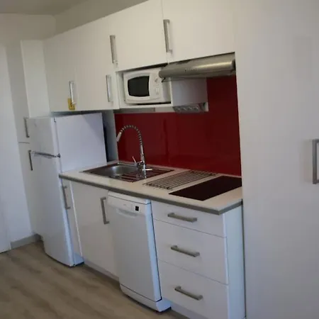 99, Heliopolis E Au Village Naturiste * Agde